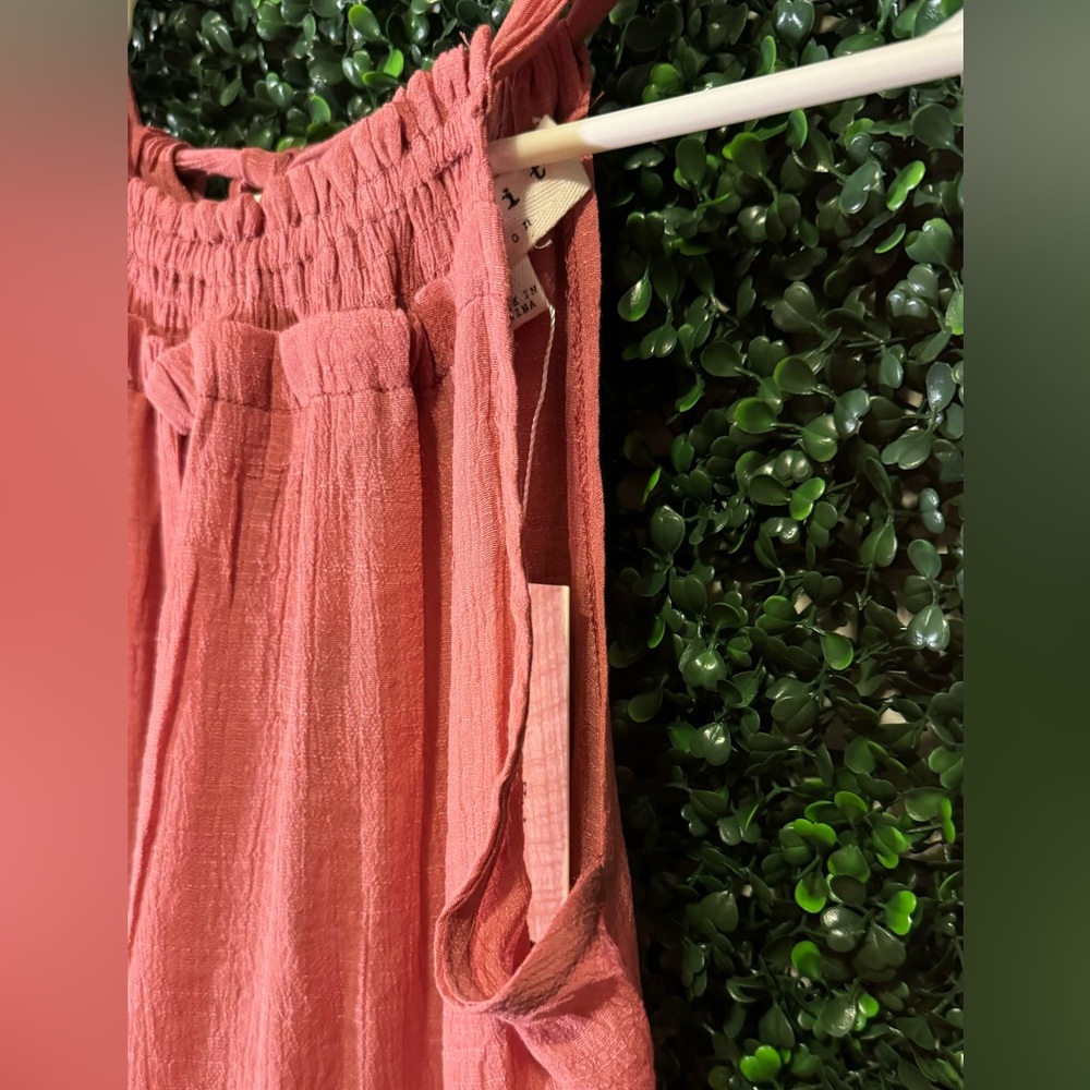 🔥5/$30🔥BIG HIT FASHION BOUTIQUE HALTER TOP - Picture 9 of 12